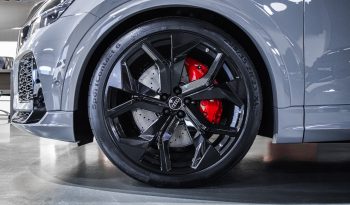 Audi RS Q8 lleno
