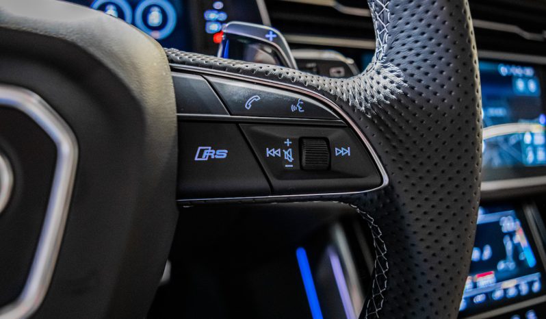 Audi RS Q8 lleno