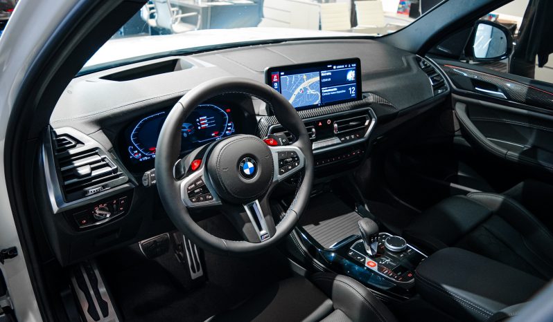 BMW X3 M Competition lleno